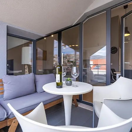 Apartment Ana *